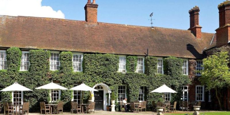 Member Showcase & Networking Evening at the Farnham Bush Hotel