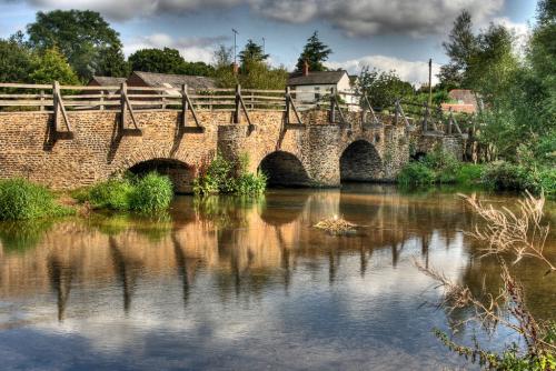 Friday Hike: 9km – Farnham Heath Nature reserve & Craft brewery